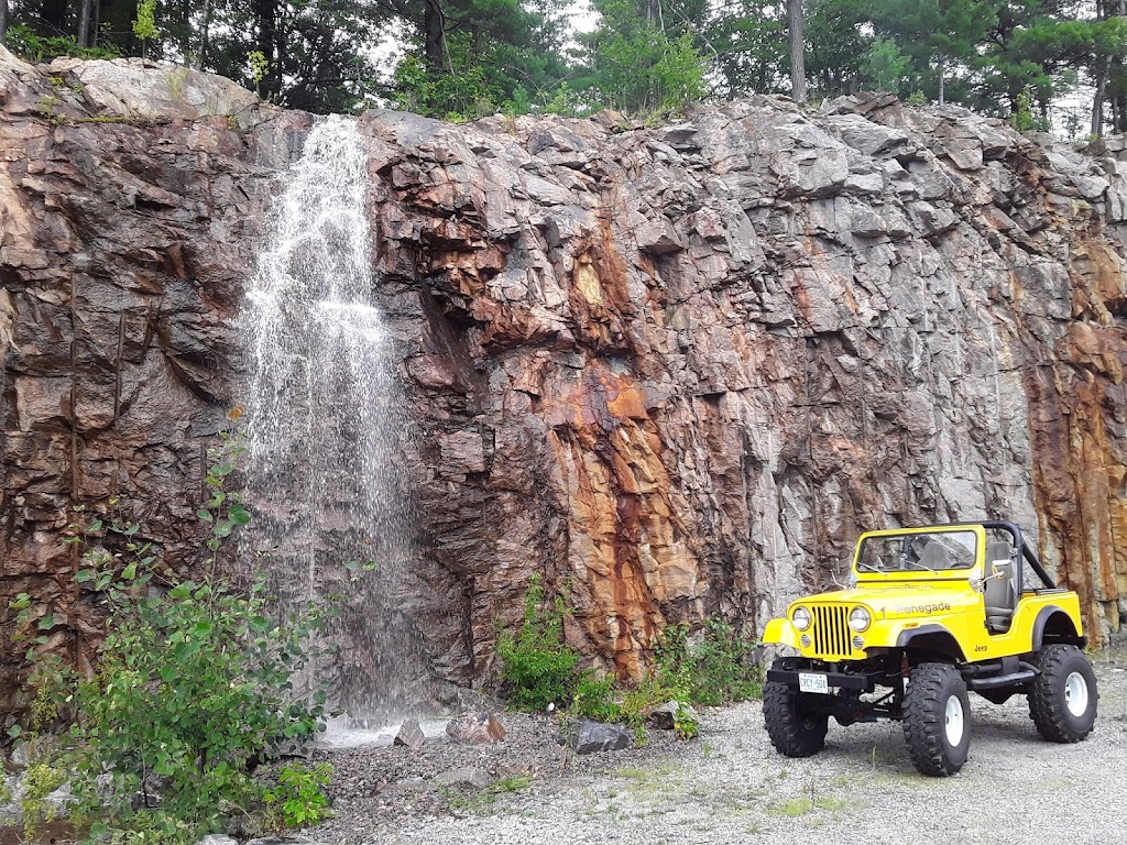 Rogers Garage | 8 Carling Station Rd, Carling, ON P0G 1G0, Canada | Phone: (705) 342-1801