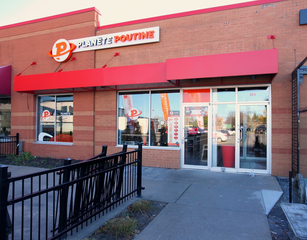 Planète Poutine et Cie | 20 Boulevard de Mortagne, Boucherville, QC J4B 1Z2, Canada | Phone: (450) 449-3232