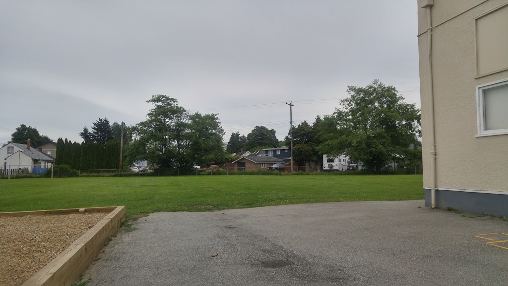 Sea Island Elementary School | 1891 Wellington Crescent, Richmond, BC V7B 1G6, Canada | Phone: (604) 668-6468