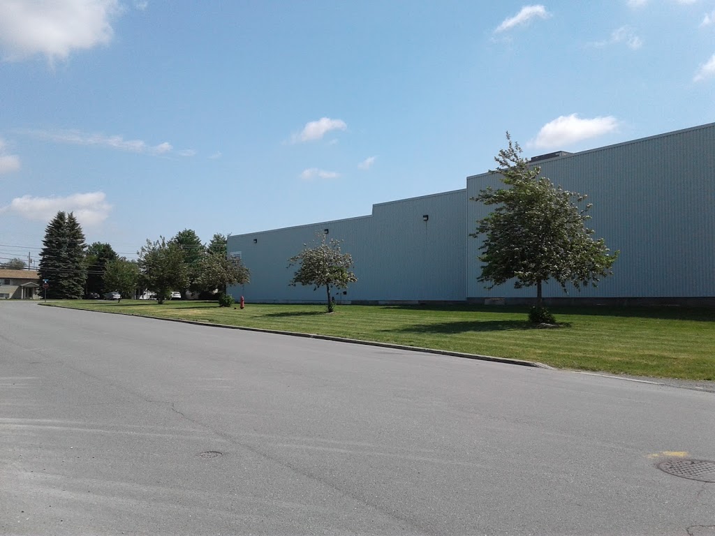 Plastiques Nadco Inc | 890 Rue Cowie, Granby, QC J2J 1A8, Canada | Phone: (450) 777-7654