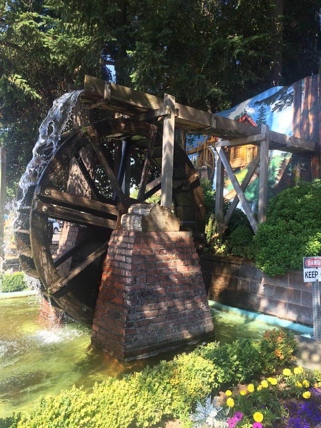 Chemainus Visitor Centre | 102-9799 Waterwheel Crescent, Chemainus, BC V0R 1K0, Canada | Phone: (250) 246-3944