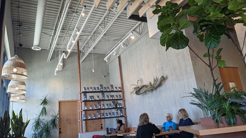 Analog Coffee Greenwich | 55 Greenbriar Dr NW #130, Calgary, AB T3B 5X4, Canada | Phone: (403) 718-5085