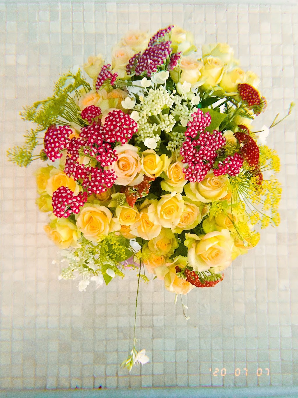 Flowers by the Designer | 471 Rue Bourgeoys, Montréal, QC H3K 2M2, Canada | Phone: (514) 830-6034