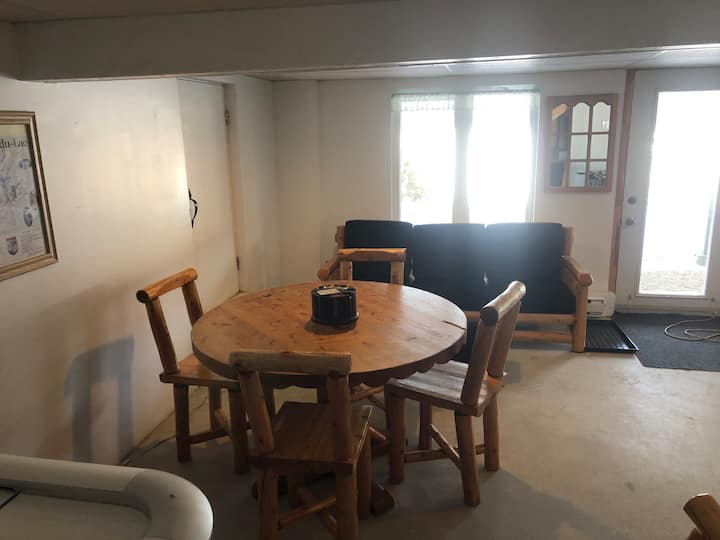 Chalet du lac Cain | 112 Mnt des Lacs, Sainte-Anne-du-Lac, QC J0W 1V0, Canada | Phone: (514) 814-7283