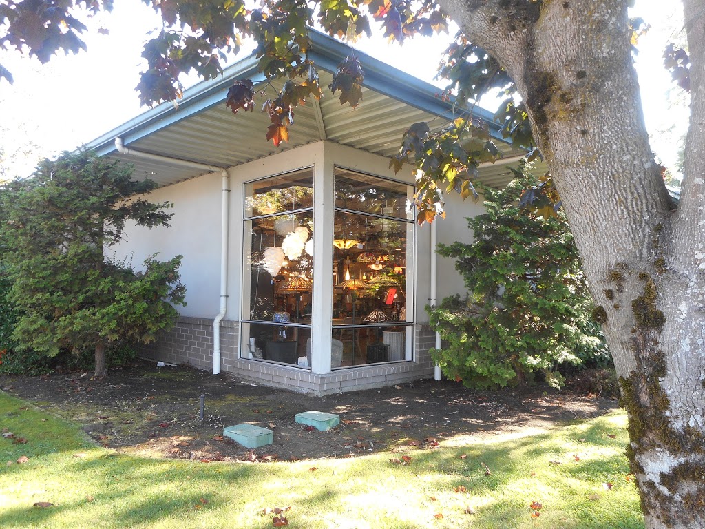 Village Lighting | 1616 N State St, Bellingham, WA 98225, USA | Phone: (360) 734-3780