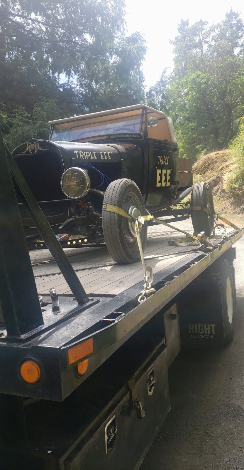 LCS Hauling & Towing | 885 Fishermans Cir, Parksville, BC V9P 1Z4, Canada | Phone: (250) 248-5449