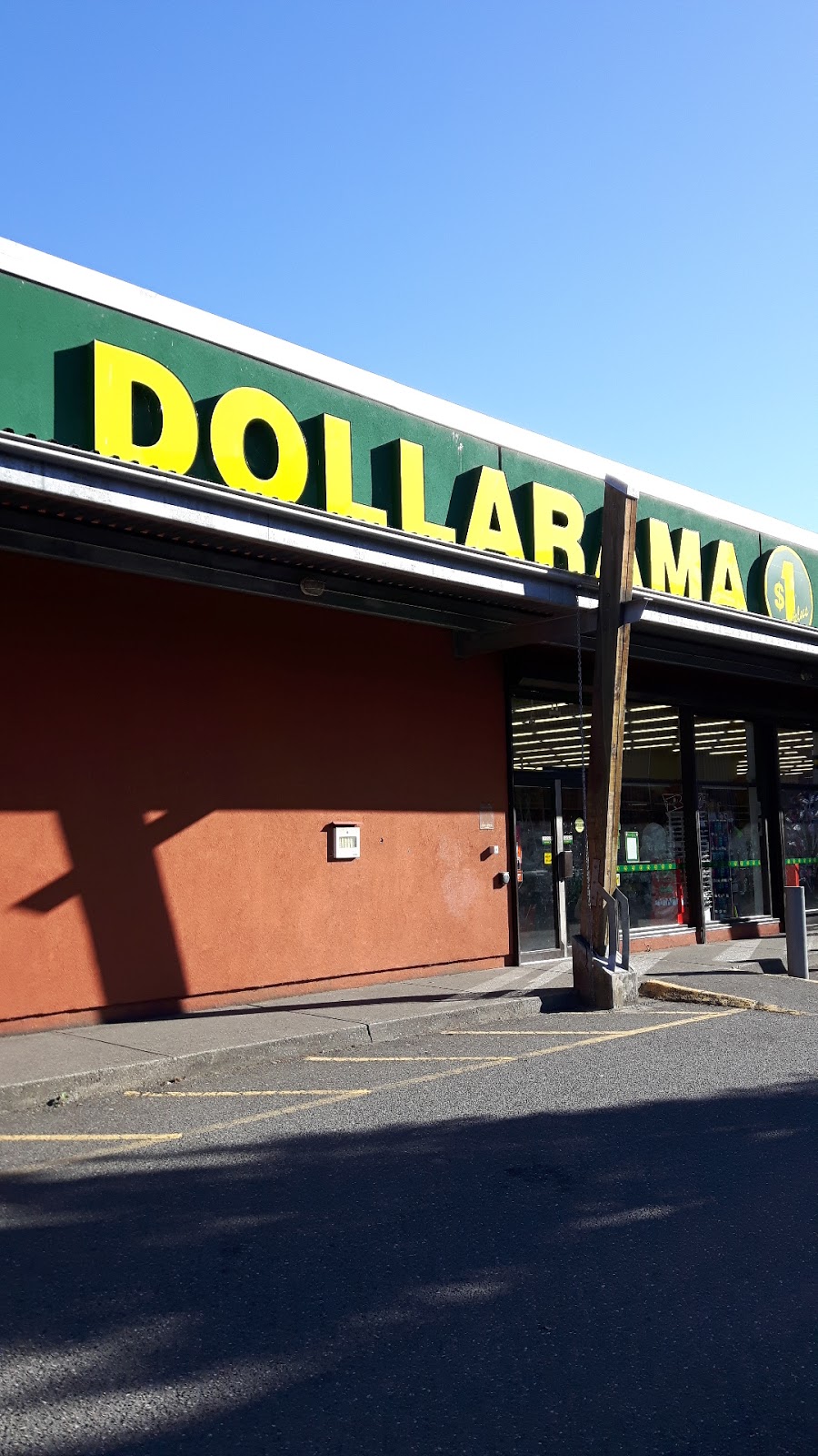 Dollarama | 1341 Main St, North Vancouver, BC V7J 1C5, Canada | Phone: (604) 924-5061