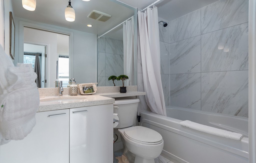 Premiere Suites | 131 Regiment Square, Vancouver, BC V6B 1X6, Canada | Phone: (888) 575-7808