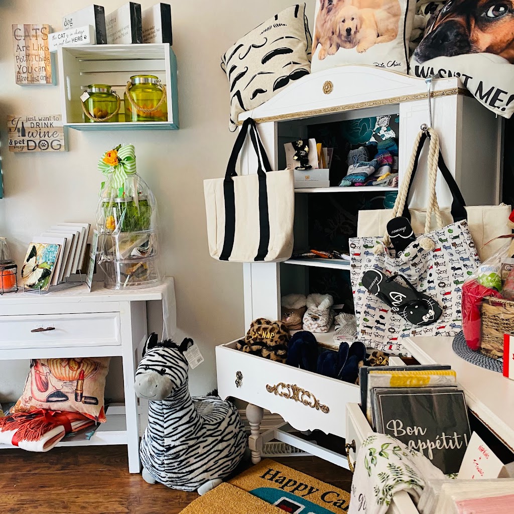 Basketful Boutique | 181 Plains Rd W, Burlington, ON L7T 0B1, Canada | Phone: (905) 777-1911