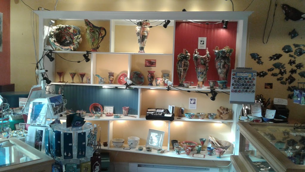 Wendy Johnston Pottery and Art Effects Fine Craft Gallery | 3923 Main St, Hopewell Cape, NB E4H 3J2, Canada | Phone: (506) 734-2046