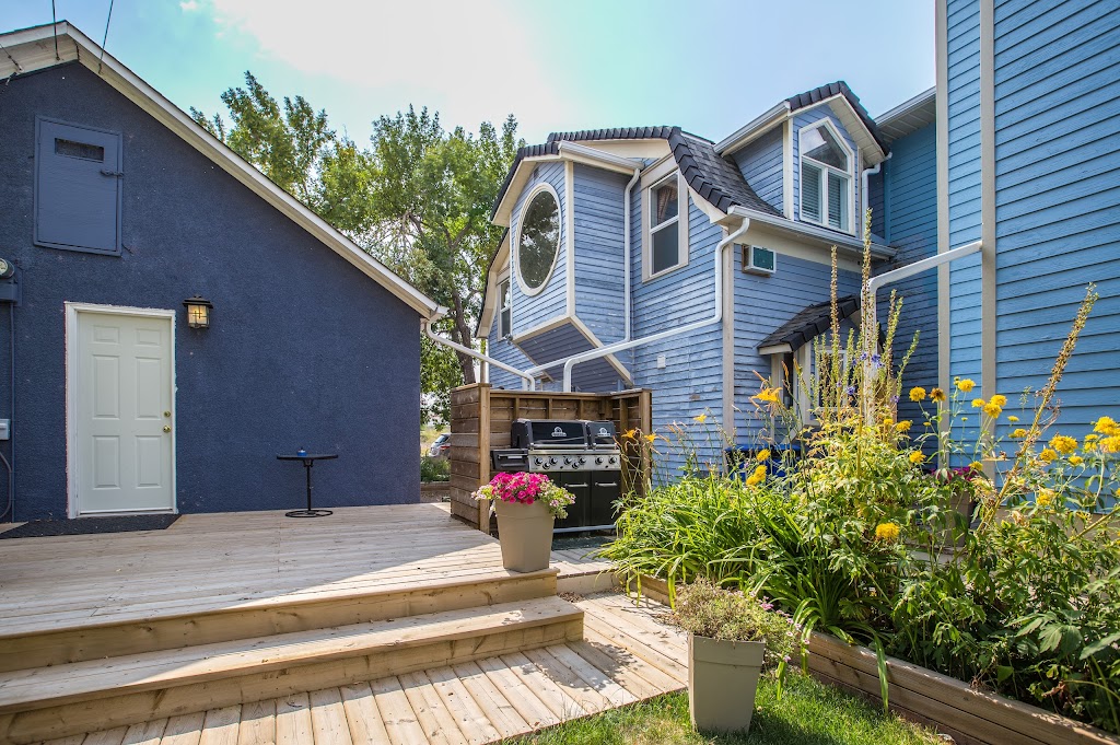 Heartwood Inn | 320 Railway Ave E, Drumheller, AB T0J 0Y4, Canada | Phone: (403) 823-6495