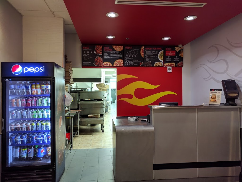 Pizza Hut | 925 Rathburn Rd E, Mississauga, ON L4W 4C3, Canada | Phone: (905) 566-5757