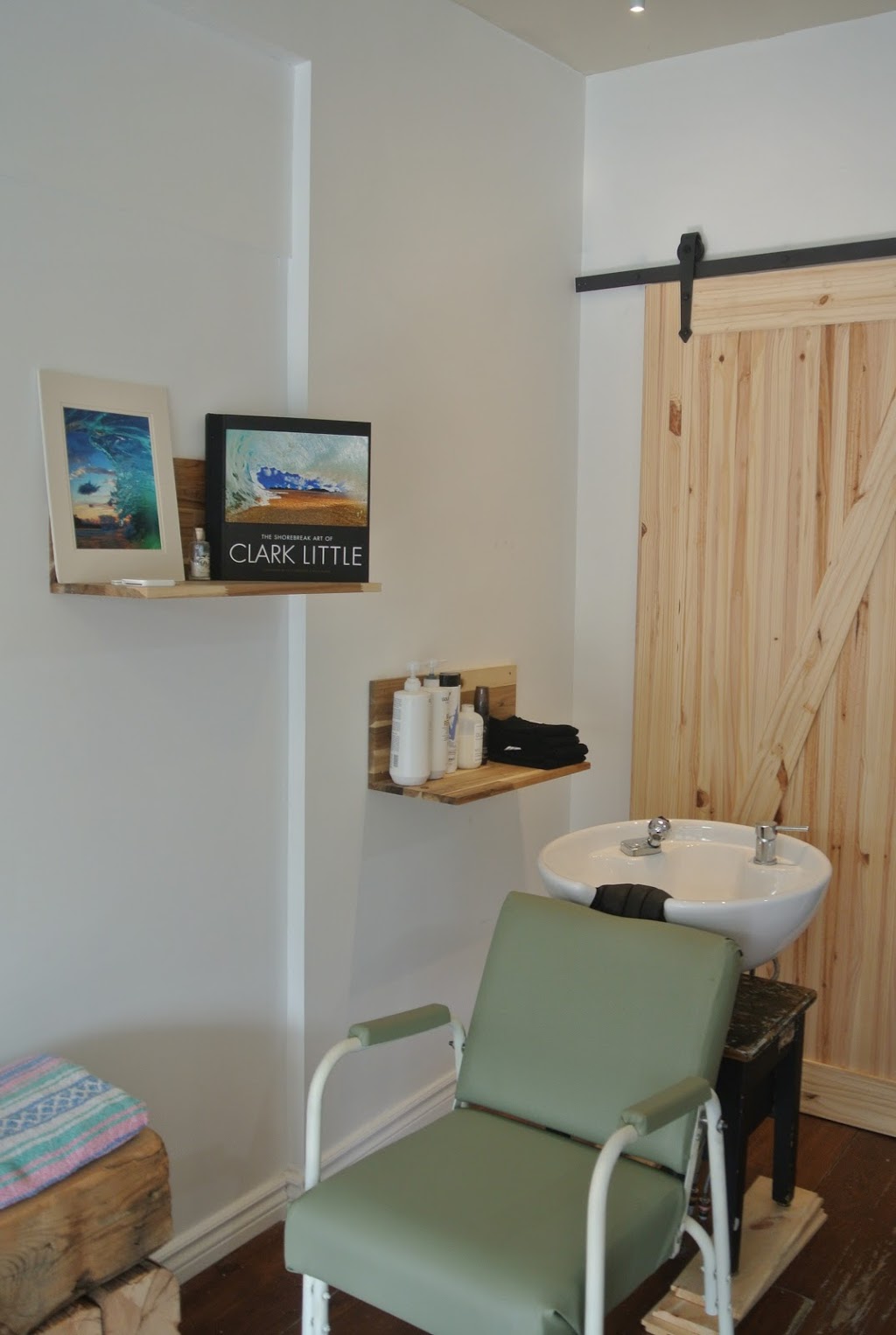 Nanana Parena Canada | 284 A Main St, Schomberg, ON L0G 1T0, Canada | Phone: (905) 955-9835