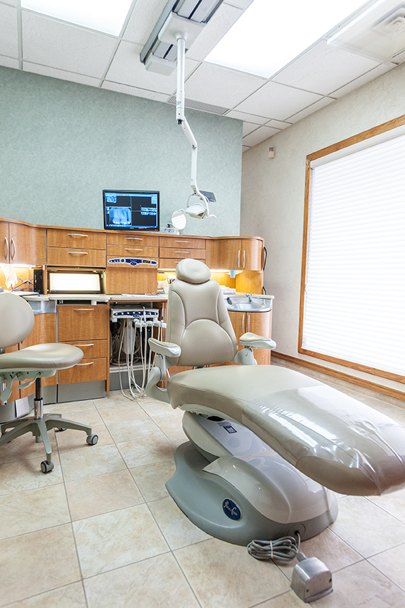 Country Hills Dentistry | 153 Country Hill Dr, Kitchener, ON N2E 2G7, Canada | Phone: (519) 578-5620