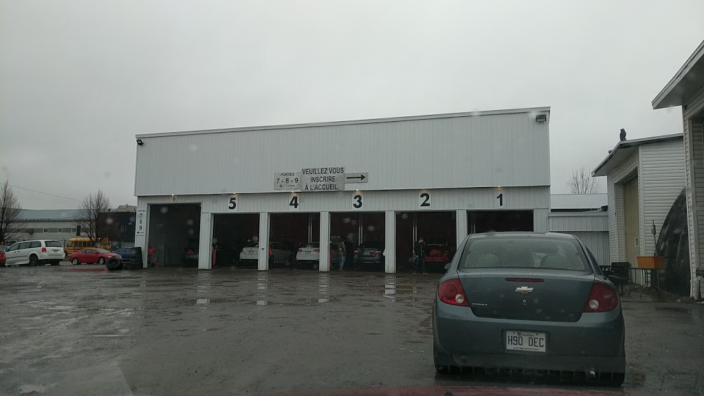 Tire Warehouse Trois-Rivières | 2775 Rue Charbonneau, Trois-Rivières, QC G9A 5C9, Canada | Phone: (819) 377-7272