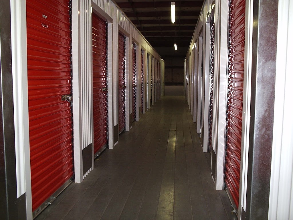 U-Haul Moving & Storage of London | 112 Clarke Rd, London, ON N5W 5E1, Canada | Phone: (519) 452-3390