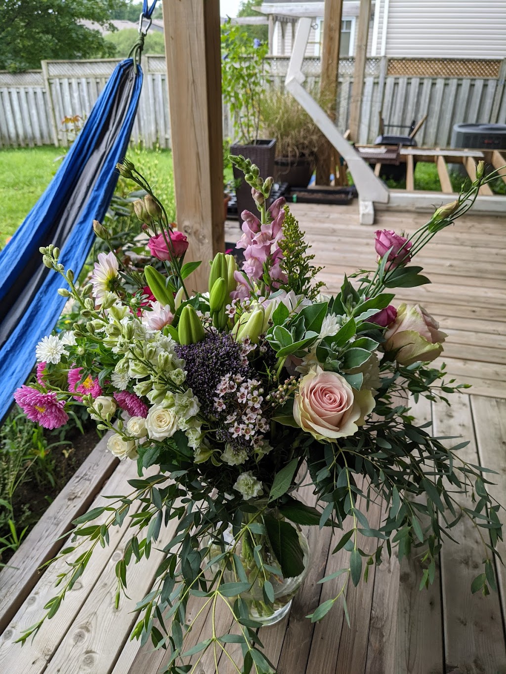 Wilder and Rain Flowers / Quinn Florist | 929 Queen St, Kincardine, ON N2Z 2Y8, Canada | Phone: (519) 396-2563
