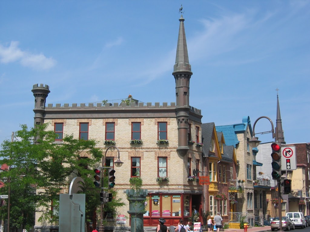 Tabagie St-Jean | 620 Rue Saint-Jean, Québec, QC G1R 1P8, Canada | Phone: (418) 522-5923