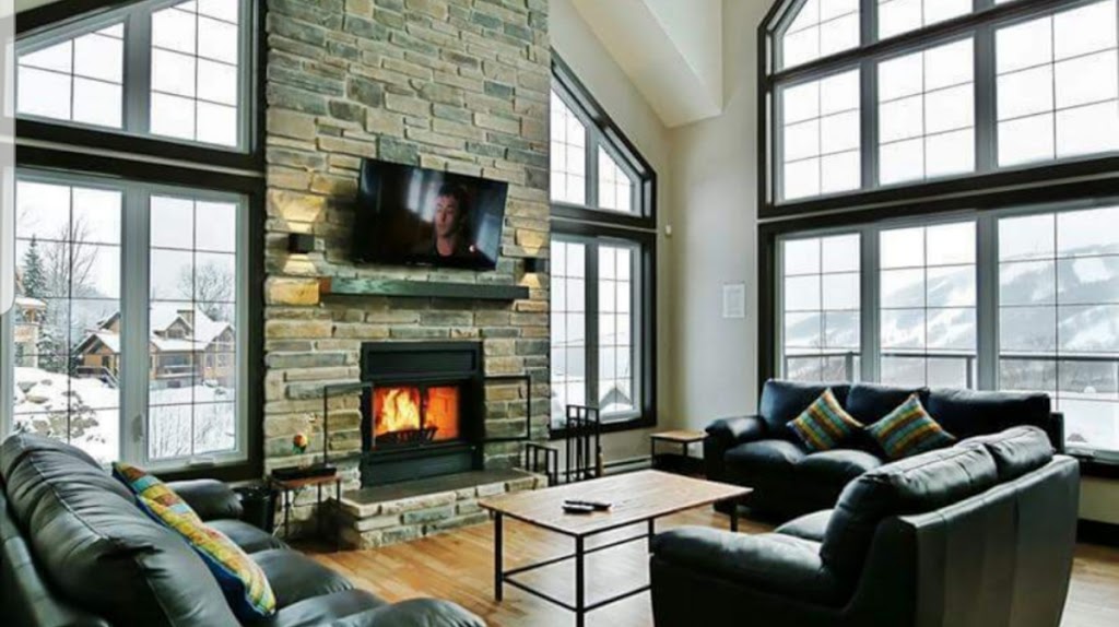 Stonehamchalet 21 Chemin blanc | 21 Chemin Blanc, Stoneham-et-Tewkesbury, QC G3C 0C8, Canada | Phone: (581) 308-6117