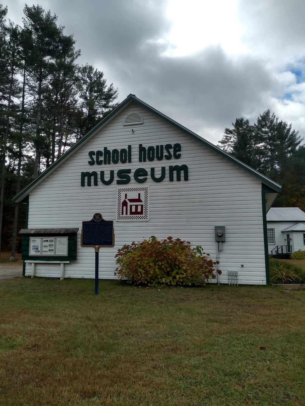 The School House Museum | 35753 ON-17, Deep River, ON K0J 1P0, Canada | Phone: (613) 584-2917