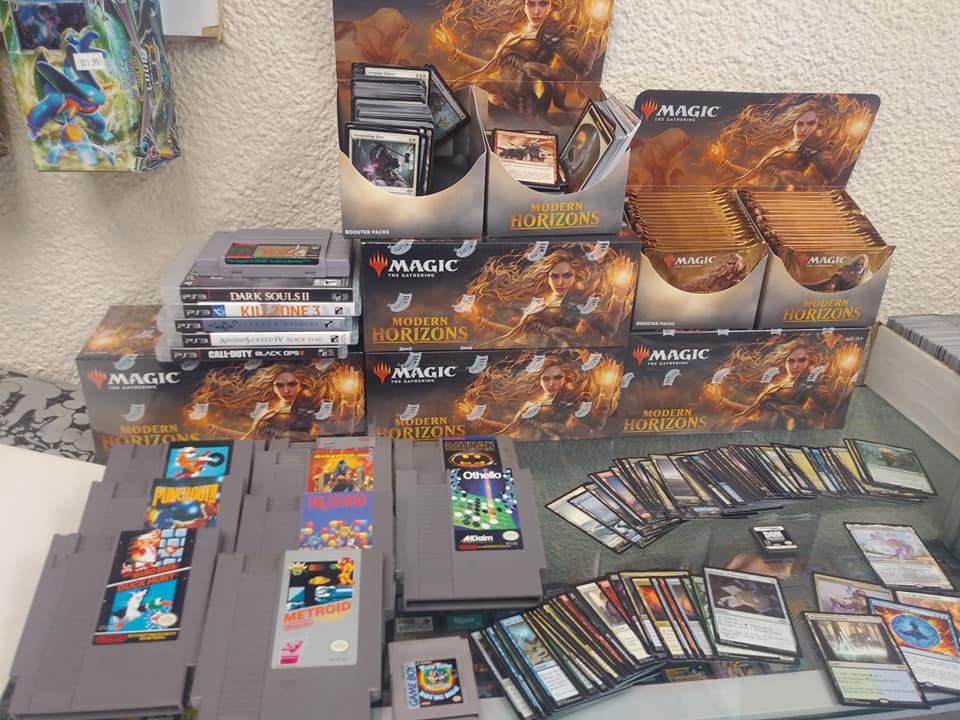 Chads Game Room | 26 King St W, Bowmanville, ON L1C 1R3, Canada | Phone: (905) 697-2170