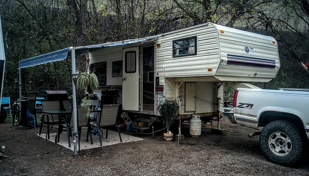 Dutchs Campground | 15408 Kalamalka Rd, Coldstream, BC V1B 1Y9, Canada | Phone: (250) 545-1023
