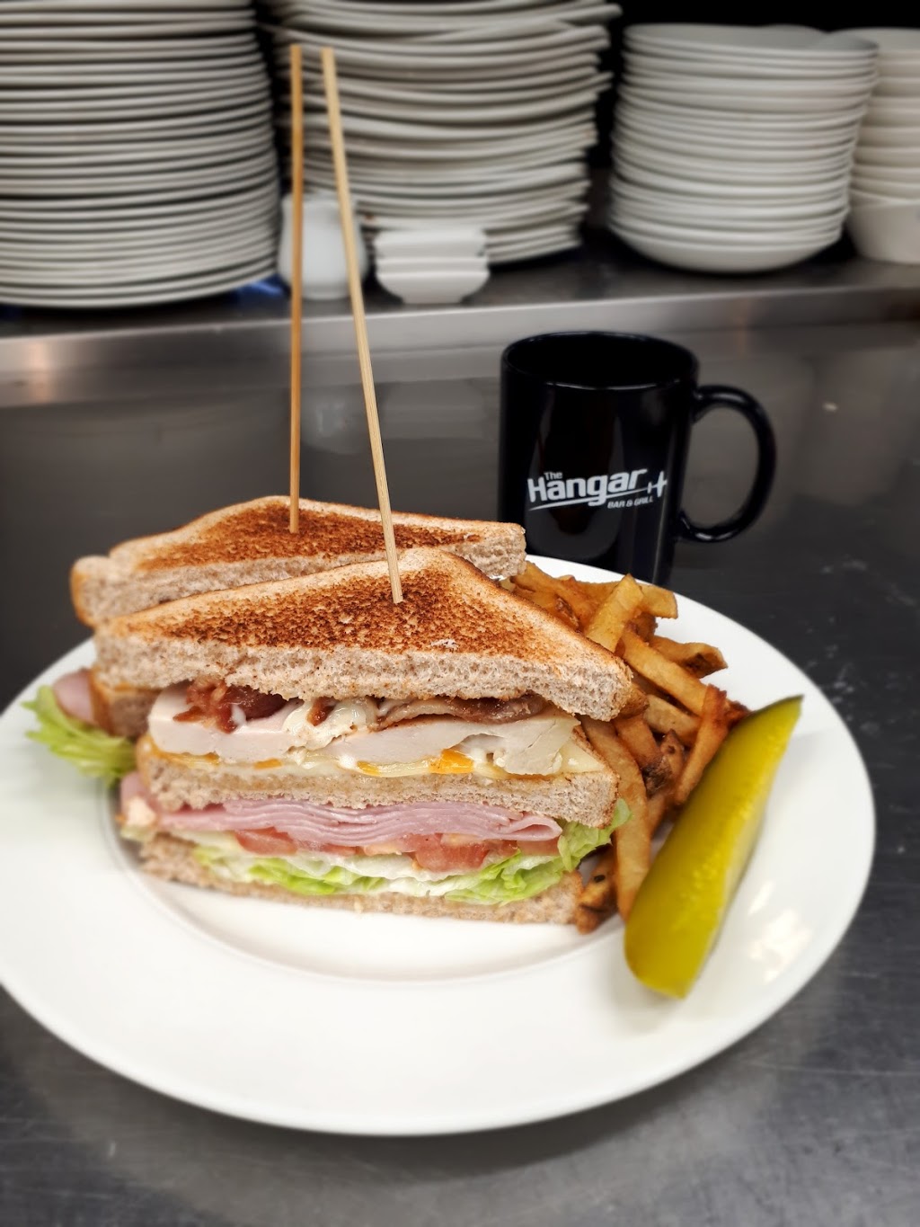 The Hangar Bar & Grill | 5195 ON-26, Stayner, ON L0M 1S0, Canada | Phone: (705) 428-4703