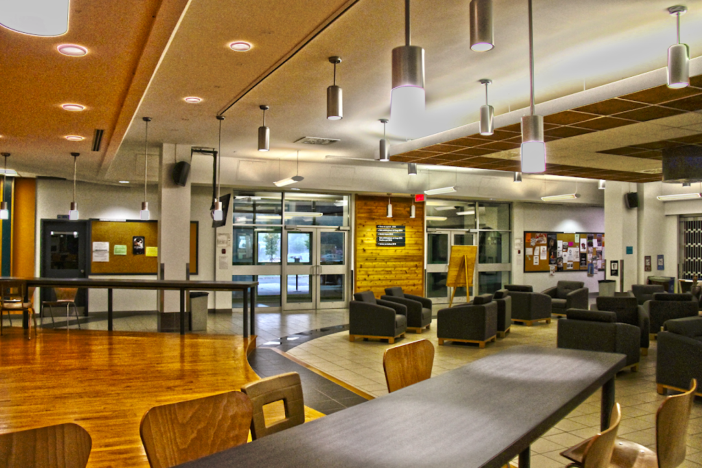 Collège Universel - Campus Gatineau | 101 Rue Saint-Jean-Bosco suite a-2322, Gatineau, QC J8Y 3G5, Canada | Phone: (819) 503-2400
