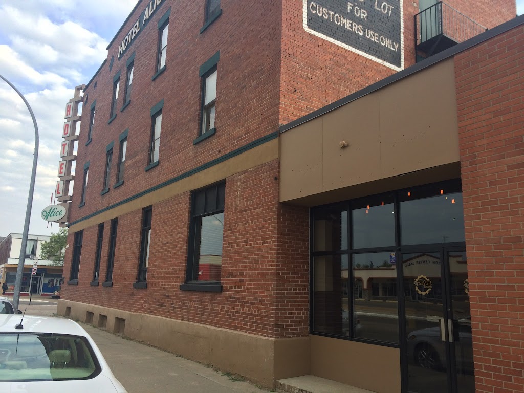 Alix Hotel Cafe | 4936 Main St, Alix, AB T0C 0B0, Canada | Phone: (403) 747-2711