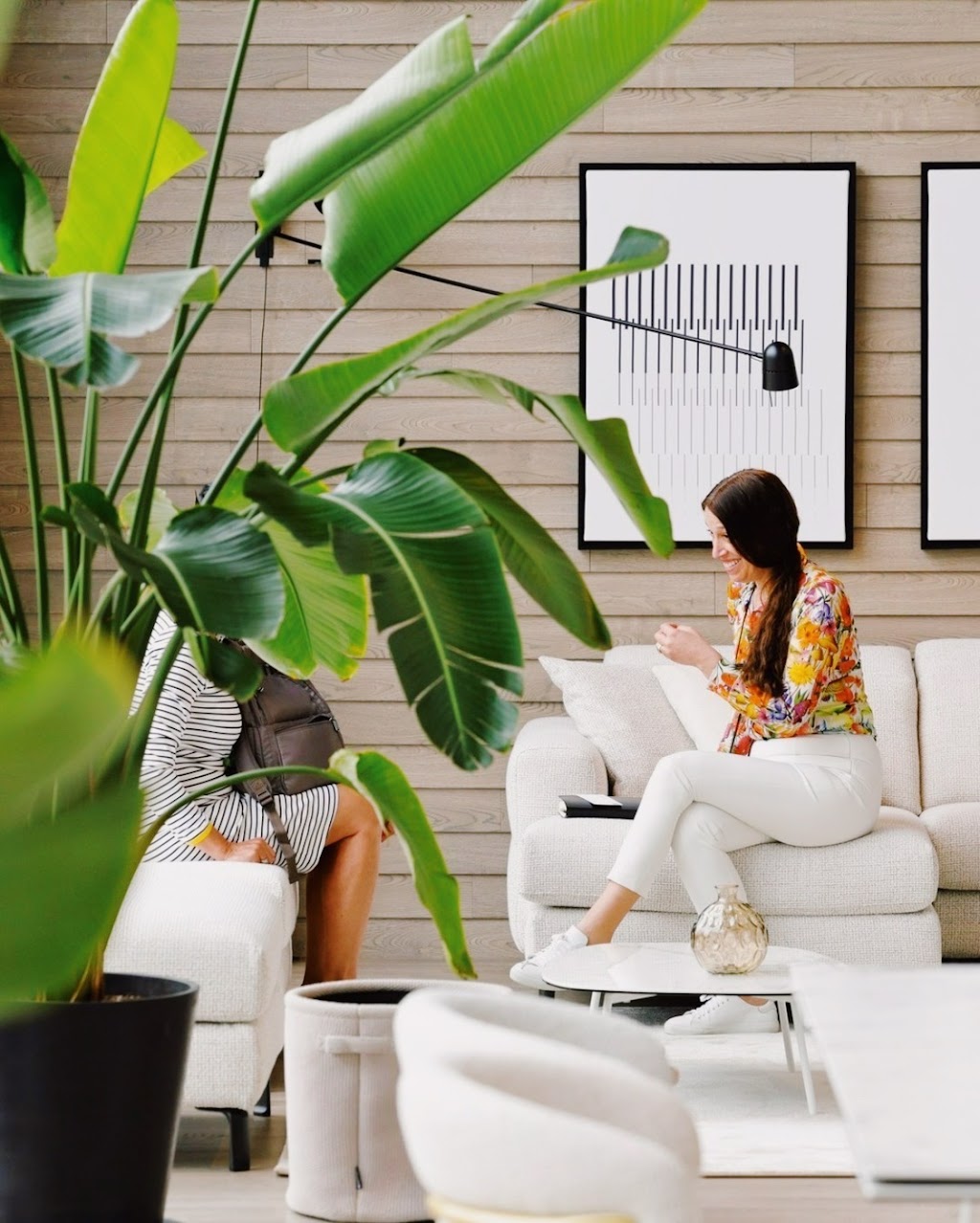 Calligaris Laval | 2296 Boul. le Corbusier, Laval, QC H7S 2C9, Canada | Phone: (514) 382-6870