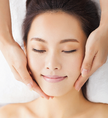 Five Lakes Spa Aveda at DoubleTree | 6039 Fallsview Blvd Unit 120, Niagara Falls, ON L2G 3V6, Canada | Phone: (905) 353-4100