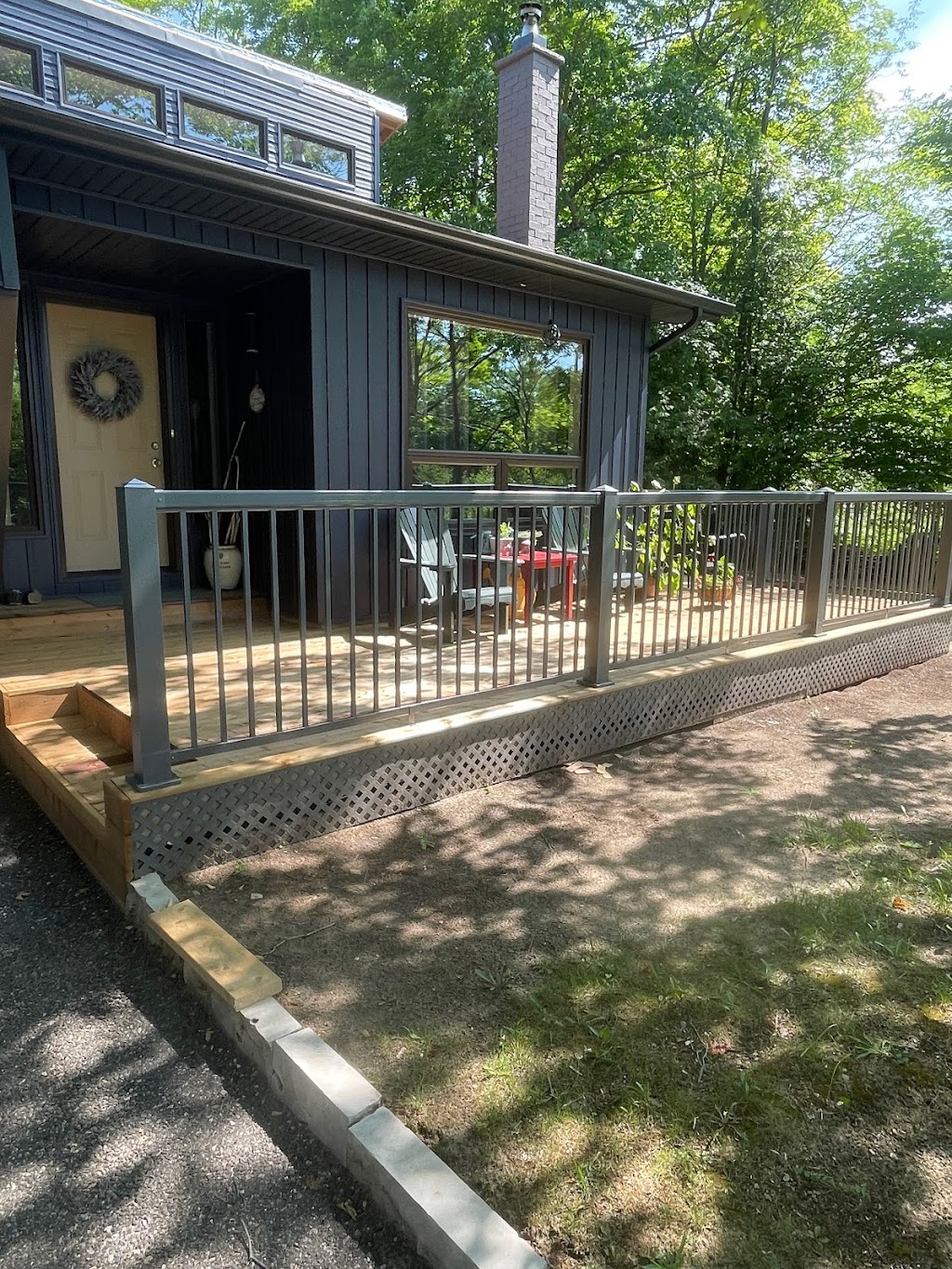 Aom Home Renovation | 1764 Ennismore Crescent, London, ON N6G 5N2, Canada | Phone: (519) 706-4277