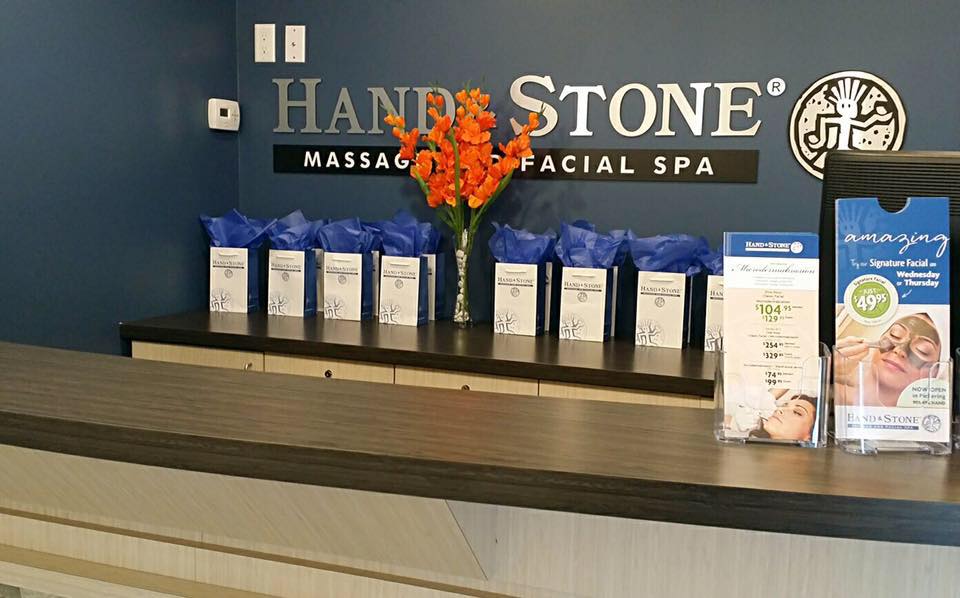 Hand & Stone Massage and Facial Spa - Pickering | 925 Liverpool Rd, Pickering, ON L1W 1S7, Canada | Phone: (905) 492-4263