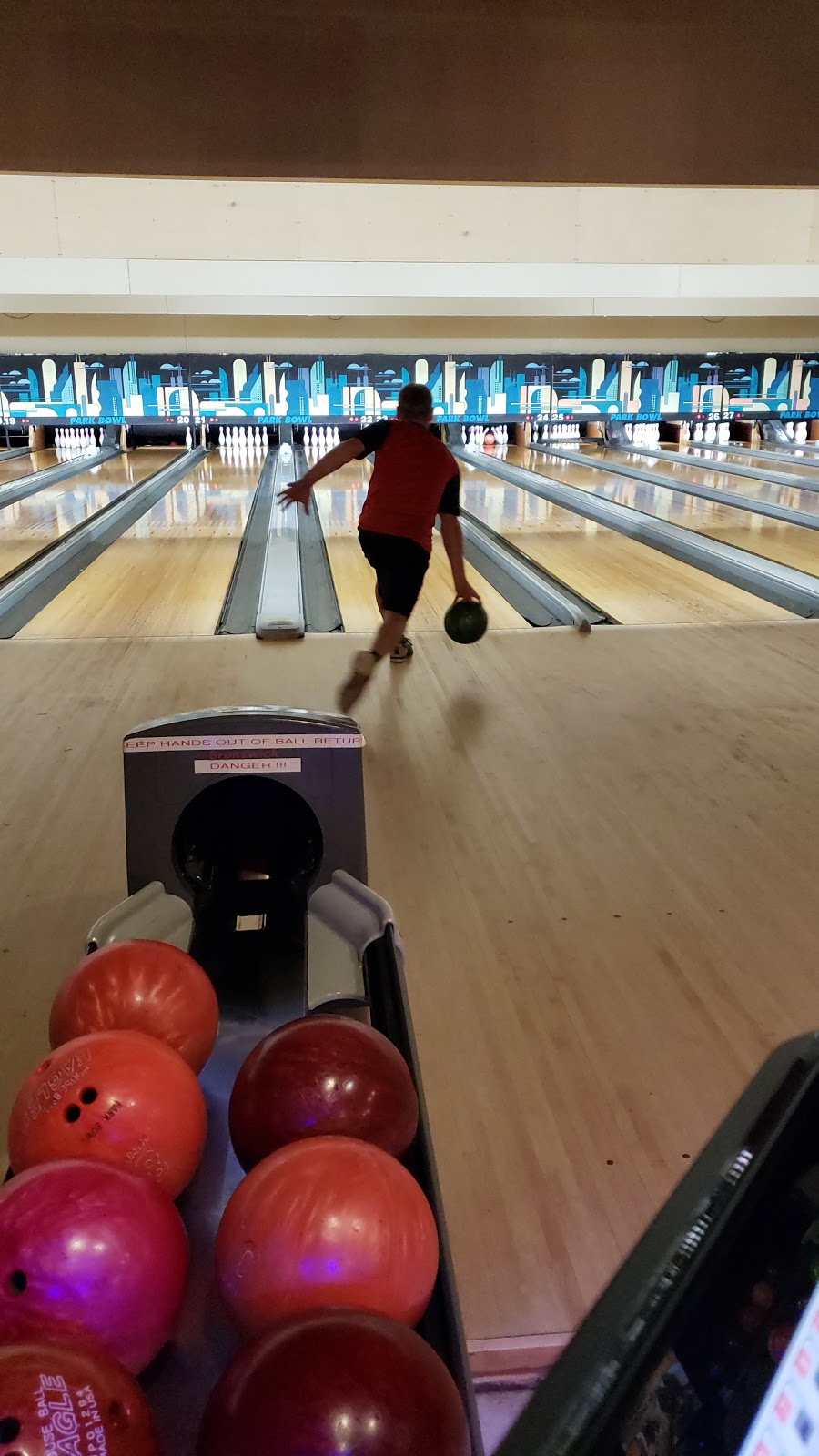 Park Bowl / Splitz Grille | 4175 Meridian St, Bellingham, WA 98229, USA | Phone: (360) 734-1430
