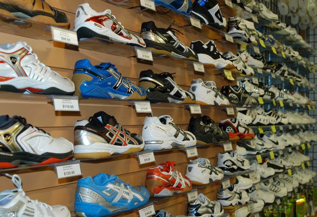 Courtside Sports | 1136 Hillside Ave, Victoria, BC V8T 2A9, Canada | Phone: (250) 386-4263