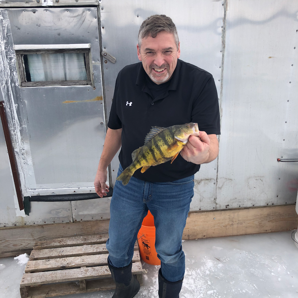 Fishsimcoe hardwater outfitters | 6021 young st, Churchill, ON L0L 1K0, Canada | Phone: (705) 984-5853