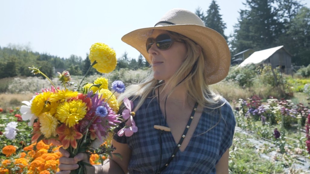 Girl Meets Dirt | 208 Enchanted Forest Rd, Eastsound, WA 98245, USA | Phone: (360) 375-6269