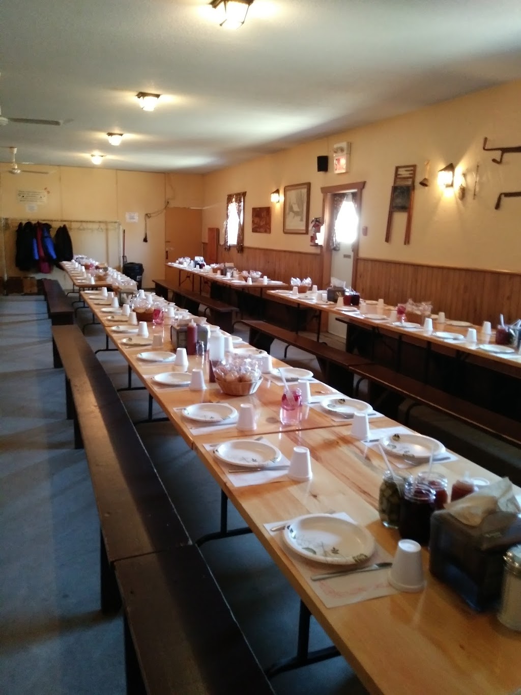 La Cabane à sucre Chez Ti-Mousse | 442 Côte St Charles, Papineauville, QC J0V 1R0, Canada | Phone: (819) 427-5413