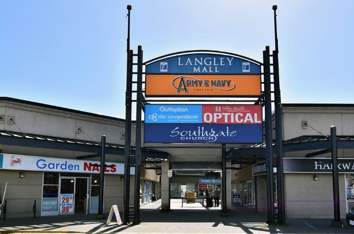 Army & Navy Dept. Stores - Langley | 5501 204 St #100 #100, Langley City, BC V3A 5N8, Canada | Phone: (604) 514-1774
