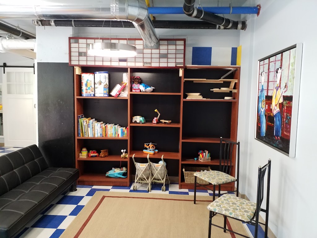 Storybook Buddings | 1438 Cedar Cottage Mews, Vancouver, BC V5N 5Z1, Canada | Phone: (604) 559-8494