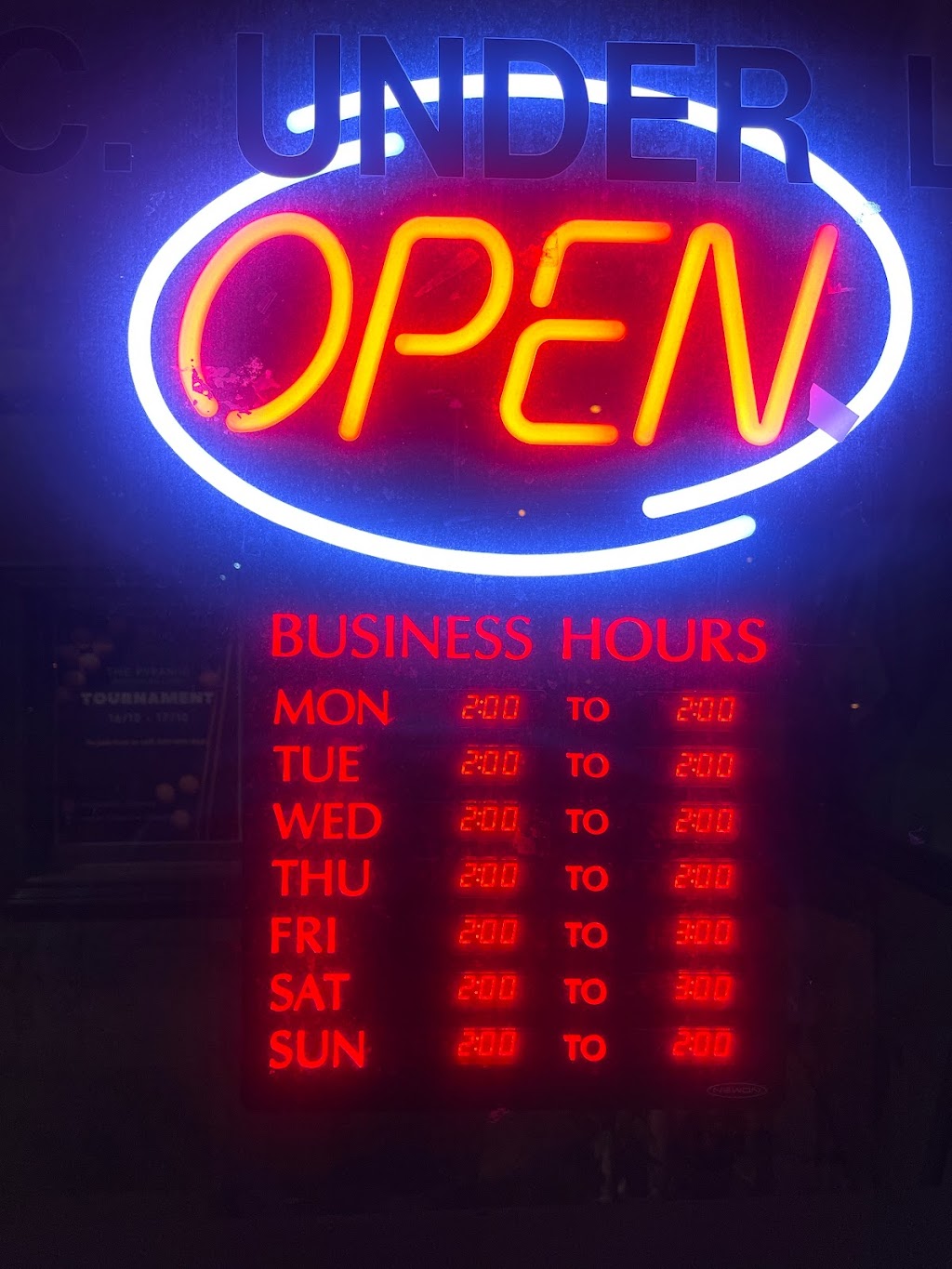 V.I.P. Pool & Bar Snooker Club | 301 Ellesmere Rd, Scarborough, ON M1R 4E4, Canada | Phone: (416) 720-0001