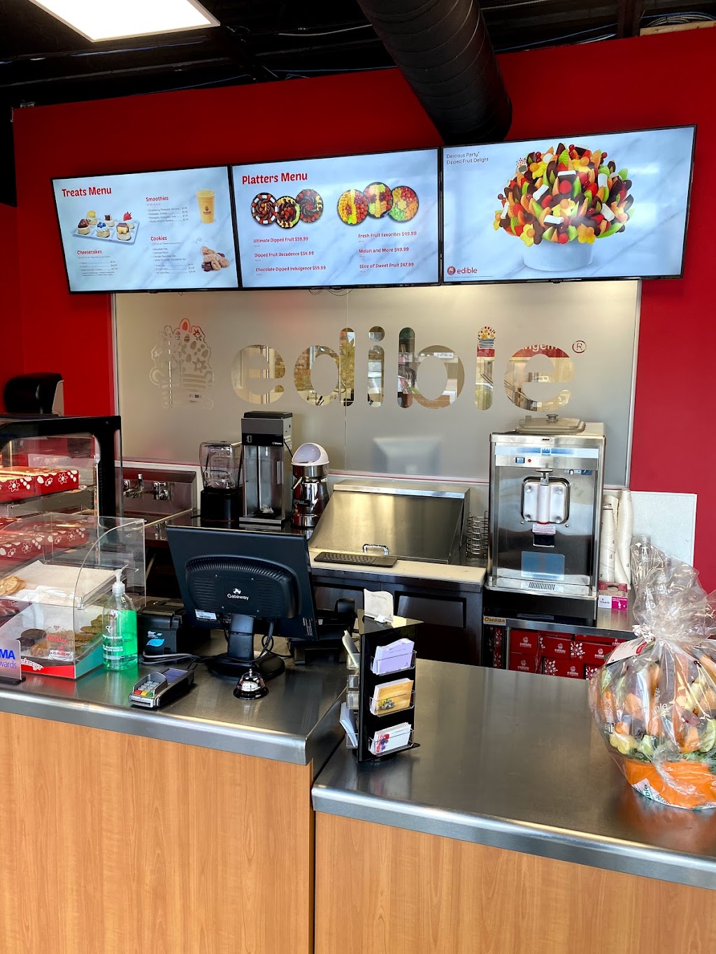 Edible Arrangements | 2-3301 50 Ave, Red Deer, AB T4N 3Y2, Canada | Phone: (403) 346-4422