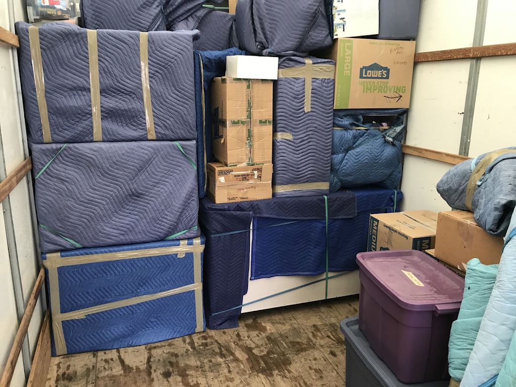 Gold Star Movers | 1850 Rathburn Rd E, Mississauga, ON L4W 2X9, Canada | Phone: (289) 541-7282