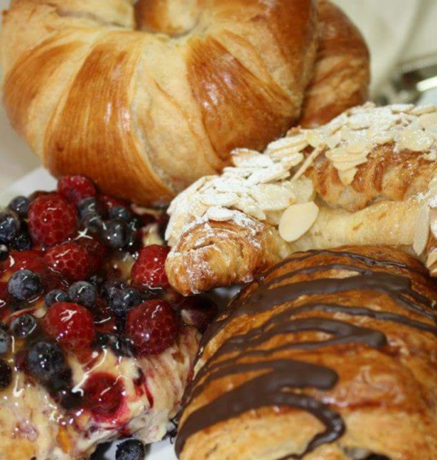 Confiseries Hansel Et Gretel (Les) | 518 Rue du S, Cowansville, QC J2K 2X8, Canada | Phone: (450) 263-3601