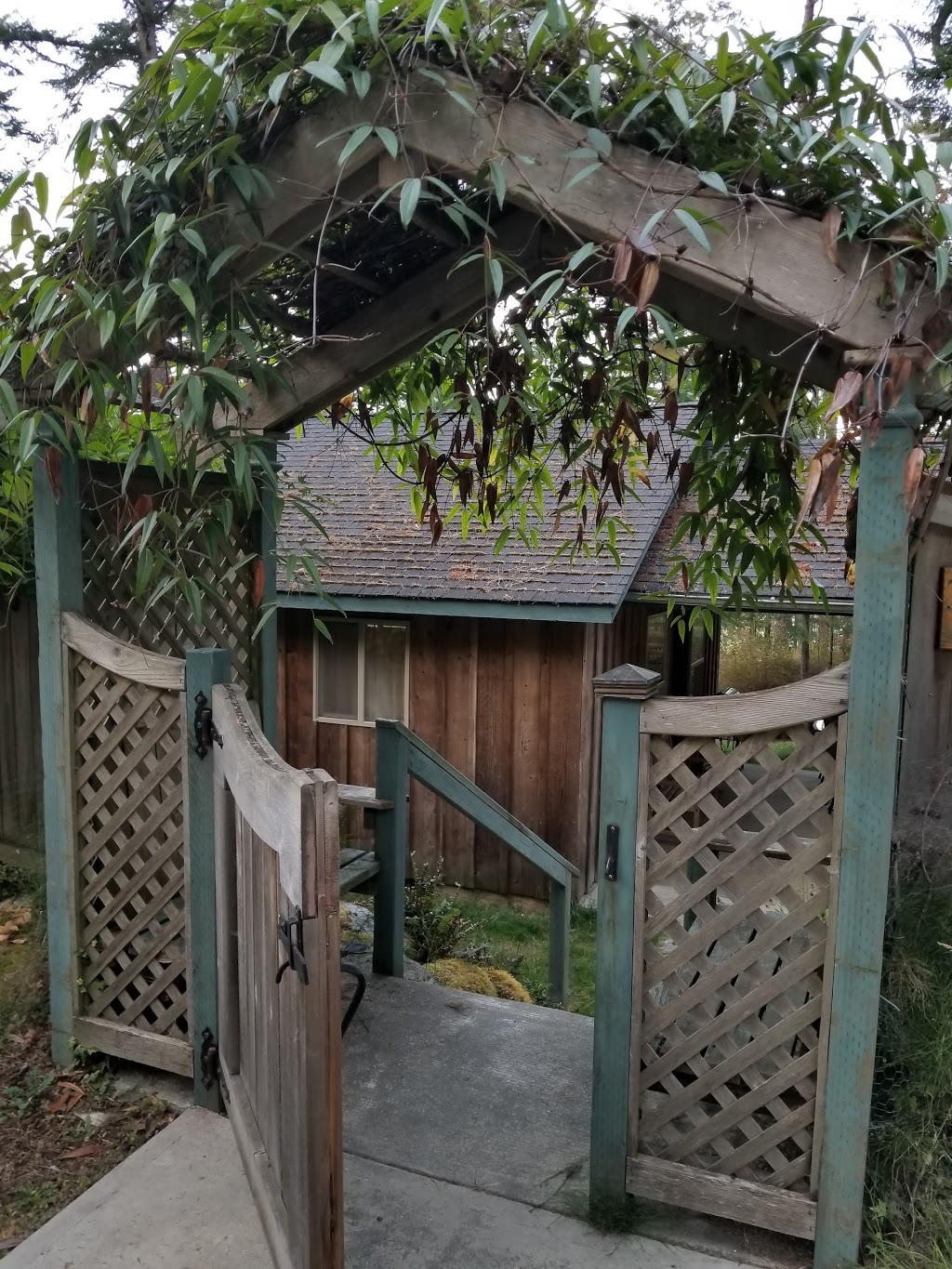 Laughing Moon Farm | 482 Osprey Ln, Eastsound, WA 98245, USA | Phone: (360) 376-7879