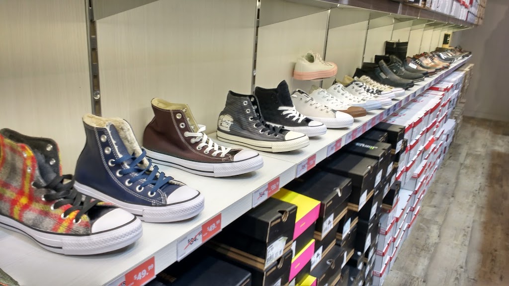 Quarks Outlet | 555 Sterling Lyon Pkwy #217, Winnipeg, MB R3P 1J9, Canada | Phone: (204) 488-0050