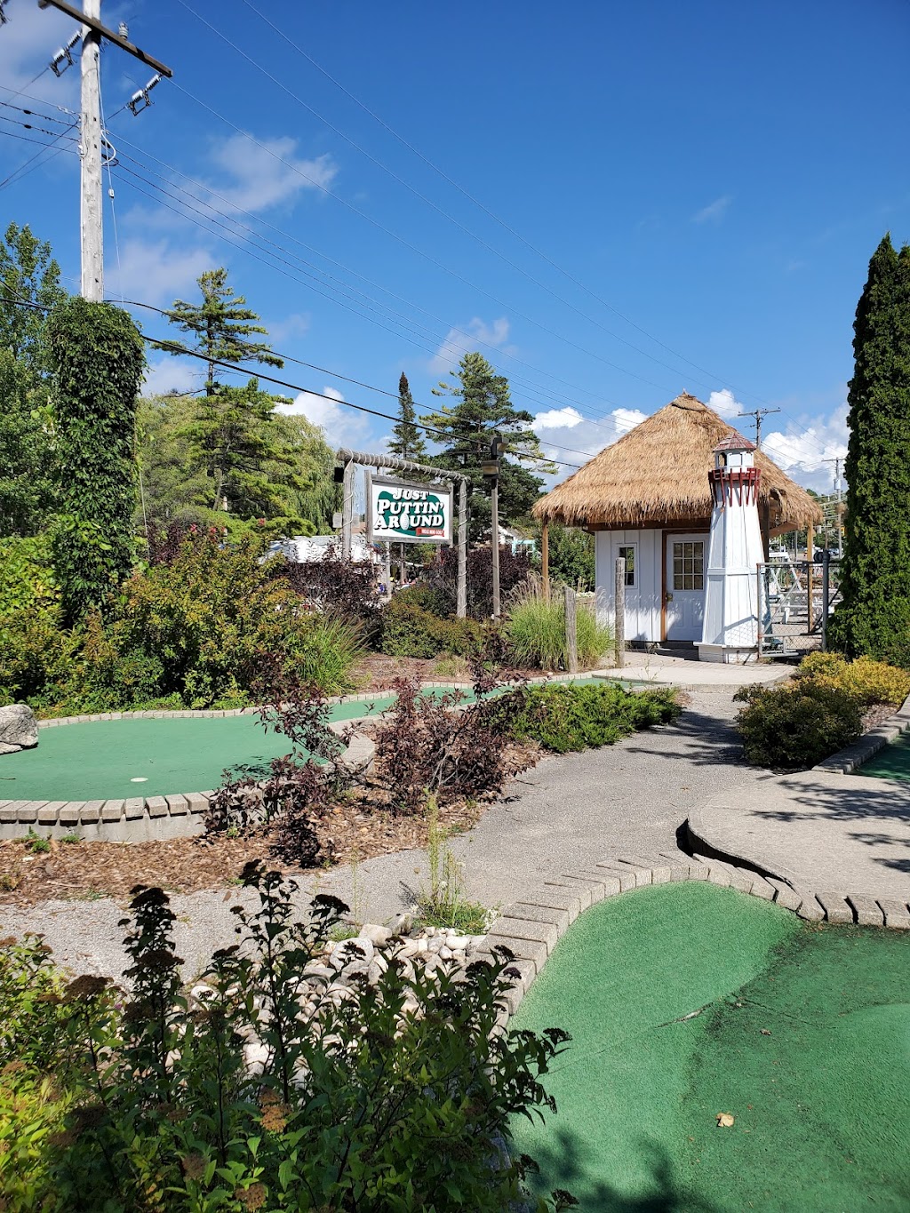 Just Puttin Around | 316 Main St, Sauble Beach, ON N0H 2G0, Canada | Phone: (519) 422-3538
