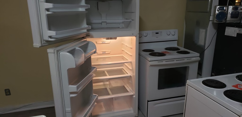 Appliance Specialist | 2776 Dundas St W, Toronto, ON M6P 1Y3, Canada | Phone: (416) 767-3055
