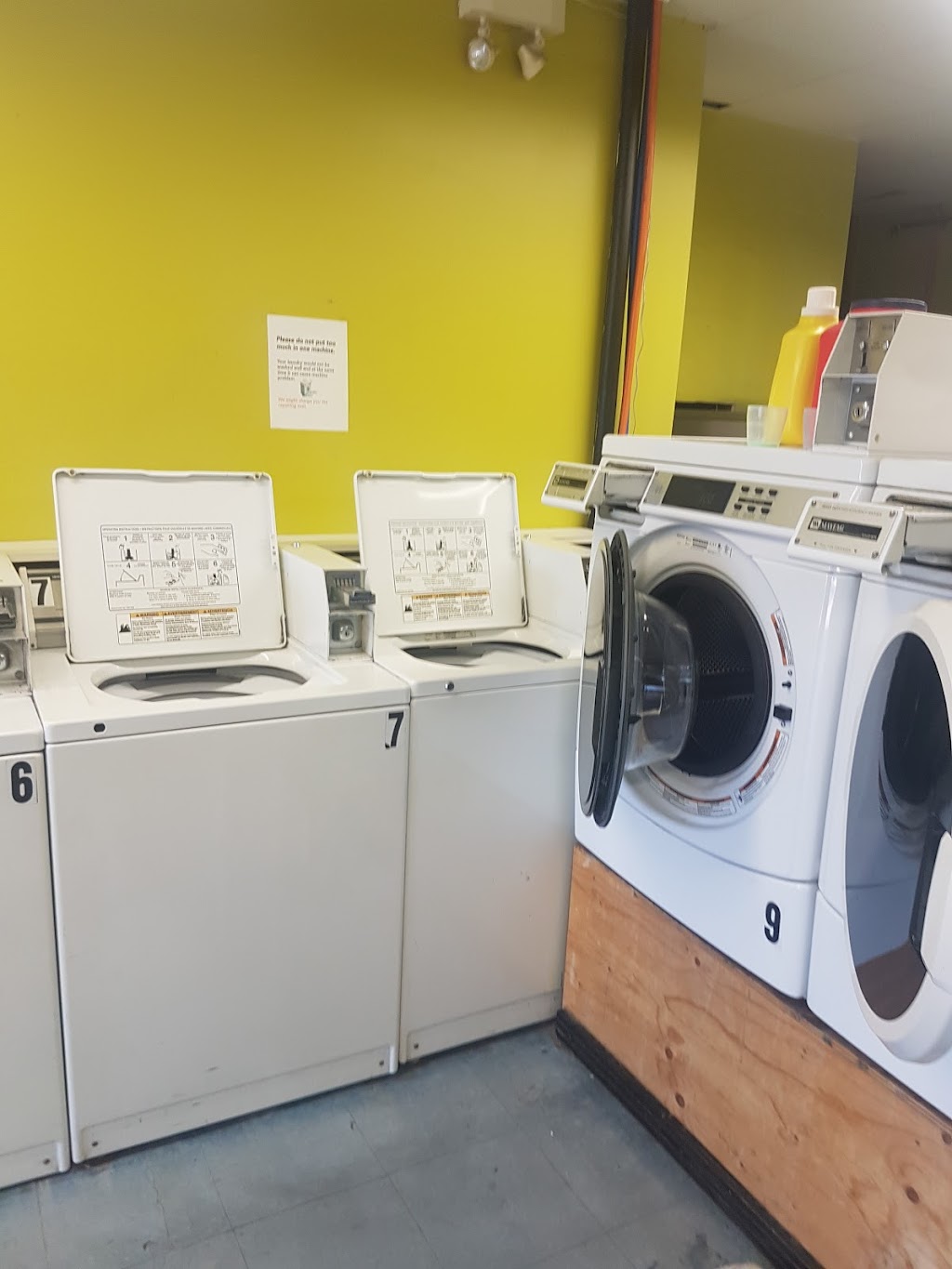 Personal Touch Laundromat | 77 Golden Grove Rd, Saint John, NB E2H 1W6, Canada | Phone: (506) 657-5007