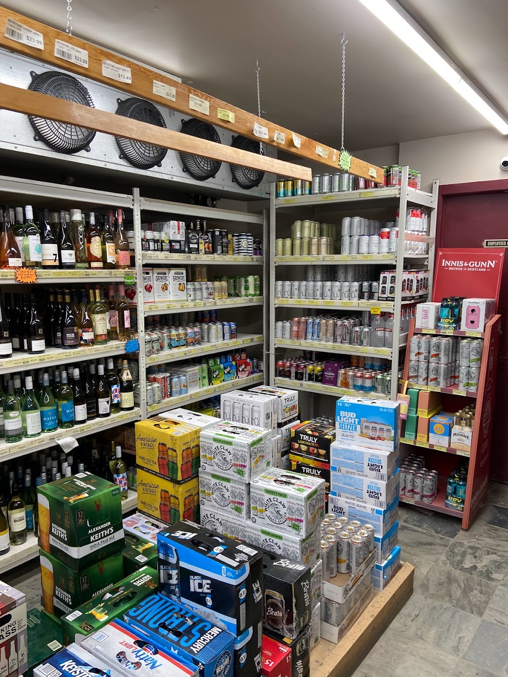 New Discovery Fine Wines & Spirits | 10 Discovery Ridge Hill SW #916, Calgary, AB T3H 5X2, Canada | Phone: (403) 240-1413